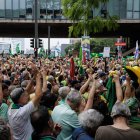 Simpatizantes del expresidente brasileño Jair Bolsonaro protestan hoy contra los "abusos" del Tribunal Supremo, en la Avenida Paulista en Sao Paulo (Brasil).