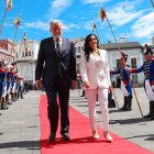 La segundo al mando. La vicepresidenta, que dentro de poco saldrá rumbo a Israel, durante la ceremonia de cambio de mando.