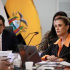 La presidenta del Consejo de Participación acudió presencialmente a la mesa legislativa.