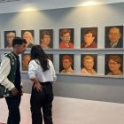 Acuarela, carboncillo y óleo e instalación componen esta muestra.