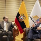 El presidente de la Asamblea Nacional, Henry Kronfle, junto con el titular de la Judicatura, Wilman Terán, en una reciente reunión.