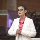 La asambleísta del correísmo, Viviana Veloz, es primera vicepresidenta de la Asamblea Nacional.