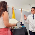 El médico Daniel Sánchez Procel jura como nuevo director ejecutivo de la Arcsa.