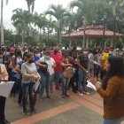 Referencial. Aspirantes a ingresar a la universidad pública se organizan para rendir la prueba Transformar en marzo de 2022.