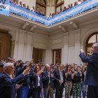 Alberto Fernández, habla a los trabajadores de la Casa Rosada y a los periodistas acreditados en sede de Gobierno a pocos días de dejar su mandato, este miércoles 6 de diciembre de 2023 en Buenos Aires (Argentina).