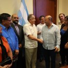 Reunión. El gobernador del Guayas, Alfredo Molina, se reunió con los líderes del transporte pesado.