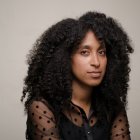 La escritora esmeraldeña Yuliana Ortiz Ruano, autora de Fiebre de Carnaval