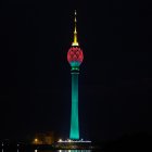 Construida por 104,3 millones de dólares y la esperanza de que la torre se convierta en un icono en Sri Lanka.