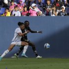 La primera final de la LigaPro estuvo marcada por la búsqueda de la posesión del balón y los recaudos defensivos.