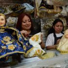 La confección de los trajes se demoran alrededor de un mes dependiendo la técnica