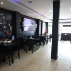 Afectación. A raíz de los cortes, los comercios han perdido clientela, al no contar con ciertos métodos de pagos habilitados y la falta de energía eléctrica.