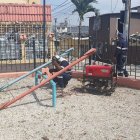Instalación. El jueves 14 de diciembre, personal municipal colocó una pieza del juego.