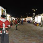 Alrededor de 50 emprendedores, preparan los tamales, de pollo y chicharrón, empanadas y la gente acude a comprar