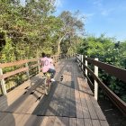 Reemplazo. Los habitantes quieren que las camineras de plástico sean reemplazadas por hormigón.