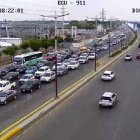 Congestión vehicular en la av. Samborondón.