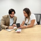 Planificar. Establecer un presupuesto mensual y anual de sus ingresos y gastos es lo que se recomienda.