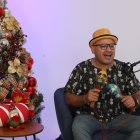 Adolfo Olivares interpretó Campana sobre campana al puro estilo y son de la Salsa