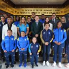 Los 35 deportistas tricolores que compartieron con el presidente Daniel Noboa y el ministro Andrés Guschmer.
