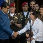El presidente Nicolás Maduro recibe al empresario colombiano Alex Saab, en el Palacio de Miraflores en Caracas (Venezuela).