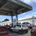 Gasolinera. La estación de combustible de la ciudad de San Lorenzo está siendo afectada por las vacunas.
