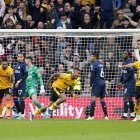 Wolverhampton fue fuerte en casa y se impuso a un Chelsea que no mejora.