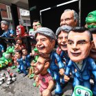 Se han realizado monigotes de las figuras de la política.