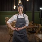 Chef.- Carolina Sánchez, ecuatoriana que tiene una Estrella Michelin por el restaurante que administra junto a su esposo Iñaqui, en España.