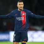 Real Madrid y equipos árabes estarían interesados en fichar a Mbappé.