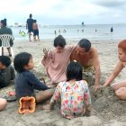 Familias y cientos de personas acudieron a la provincia de Santa Elena por el feriado de Fin de Año