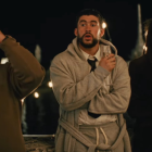 El videoclip transcurre durante una fiesta de Año Nuevo.