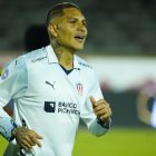 Paolo Guerrero jugó un semestre en Liga y quedó campeón en dos torneos