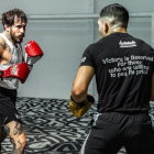 Chito se encuentra en campamento para la pelea de su vida.