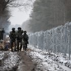 Un cruce en la frontera polaco-bielorrusa en Polowce, noreste de Polonia.