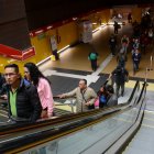 Para evitar accidentes los usuarios deben respetar las normas del Metro de Quito