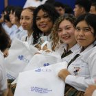 Estudiantes de una unidad educativa fiscal durante la presentación de la campaña "La educación superior empieza en el colegio", en Guayaquil.