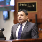 Jorge Calderón, representante de los taxistas, en su comparecencia en la Asamblea.