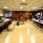 Fiscalía vincula a 8 personas a la causa por delincuencia organizada. Juez dictó prisión preventiva para 5 de los ahora procesados.