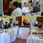 Precisó. Noboa señaló que Aquiles Álvarez no fue invitado porque las reuniones son reservadas.