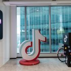 Logos de la red social TikTok