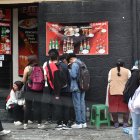 En los alrededores de la Universidad Central la música empieza desde las 09:00.