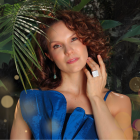 Frances lleva la misma pasión por las letras que tenía su padre