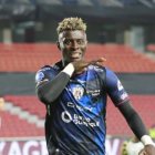 Jhoanner Chávez jugara en el futbol Frances