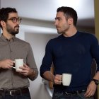 Poncho Herrera y Miguel Ángel Silvestre grabaron candentes escenas mientras protagonizaron el dramatizado producido por Netflix.