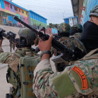 El presidente Daniel Noboa ordeno la militarización del país y toque de queda