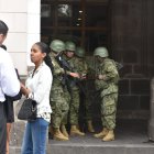 Vigilancia. La seguridad se reforzó en el Palacio de Gobierno.