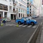 Agentes de tránsito bloquean el acceso por esta vía.