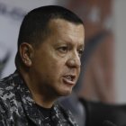 El comandante de la Policía Metropolitana de Guayaquil, general Víctor Herrera Leiva, habla en una rueda de prensa hoy, en Guayaquil (Ecuador).
