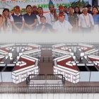 Dato. El presidente Daniel Noboa presentó la tarde del 11 de enero de 2024 los planos de las nuevas cárceles que se levantarán en Santa Elena y Pastaza.