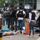 Varios de los detenidos en el operativo alrededor de TC Televisión el día del atentado terrorista.