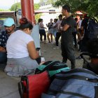 Decenas de migrantes transitan por México para llegar hacia Estados Unidos.